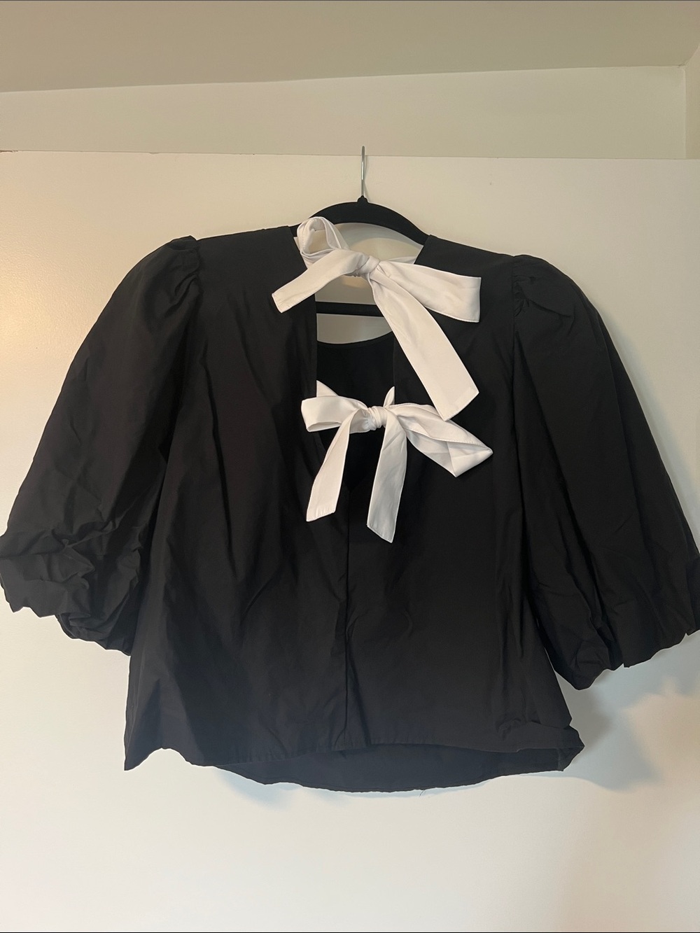H&m bow shirt
